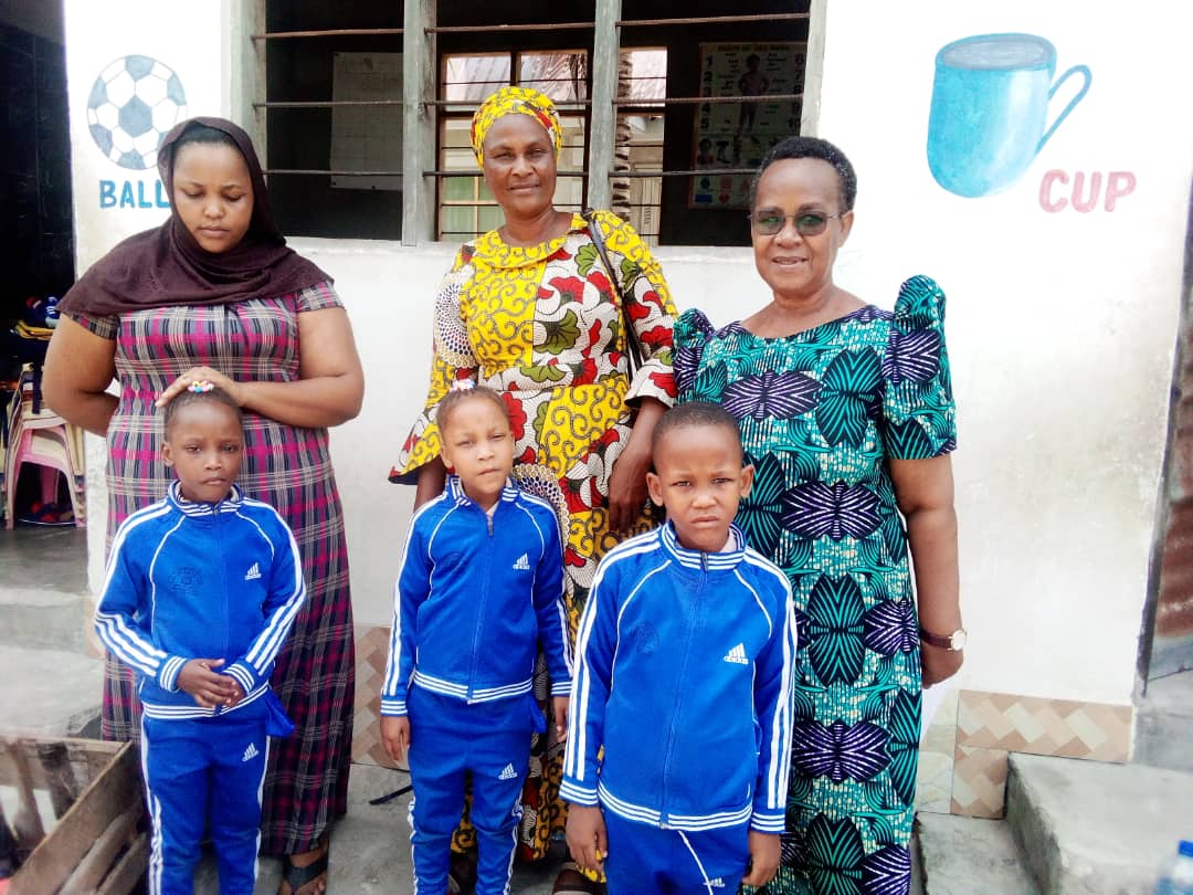 AWOGIFO Extends Support to Students in Need